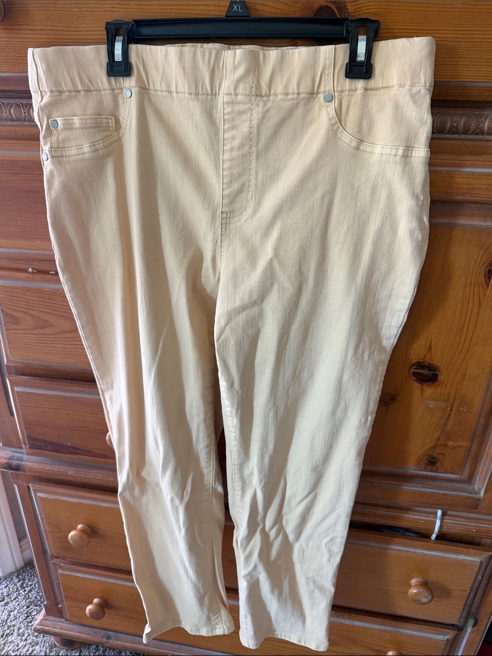 Liverpool Women's Cream/Tan Pull-On Pants